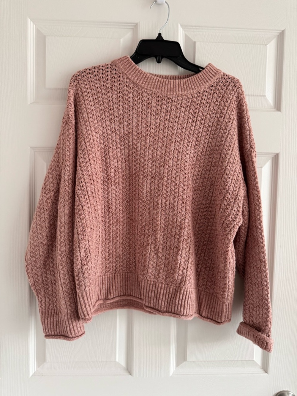 Universal Thread Dusty Pink Crewneck Sweater
